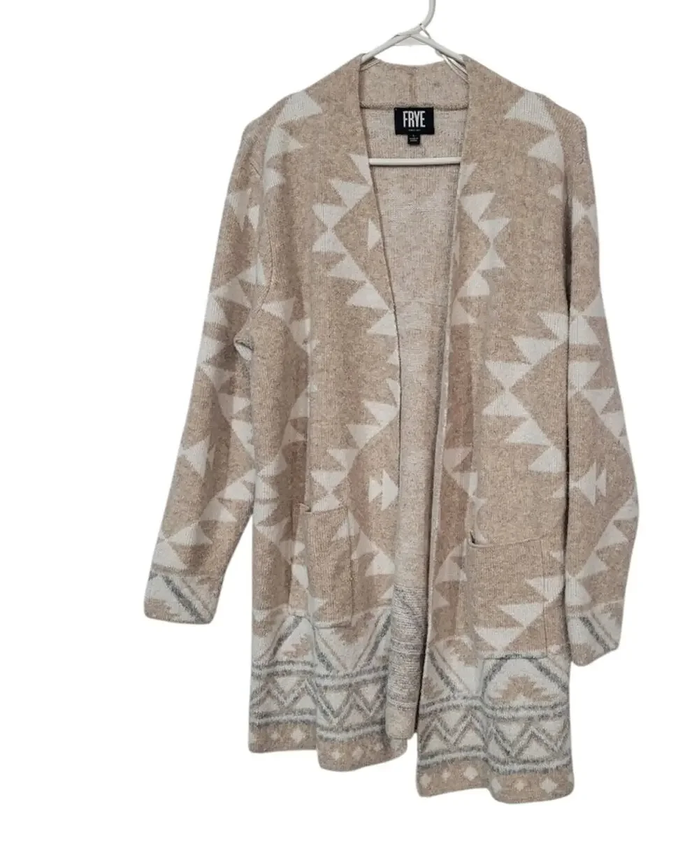 Frye WMS Large The Cozy Cardigan Boho Western Southwestern Tan Oatmeal Open